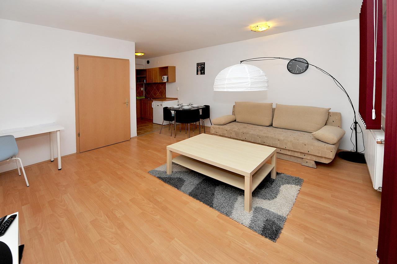 Ihome Apartment 3.0 Pecs Bagian luar foto