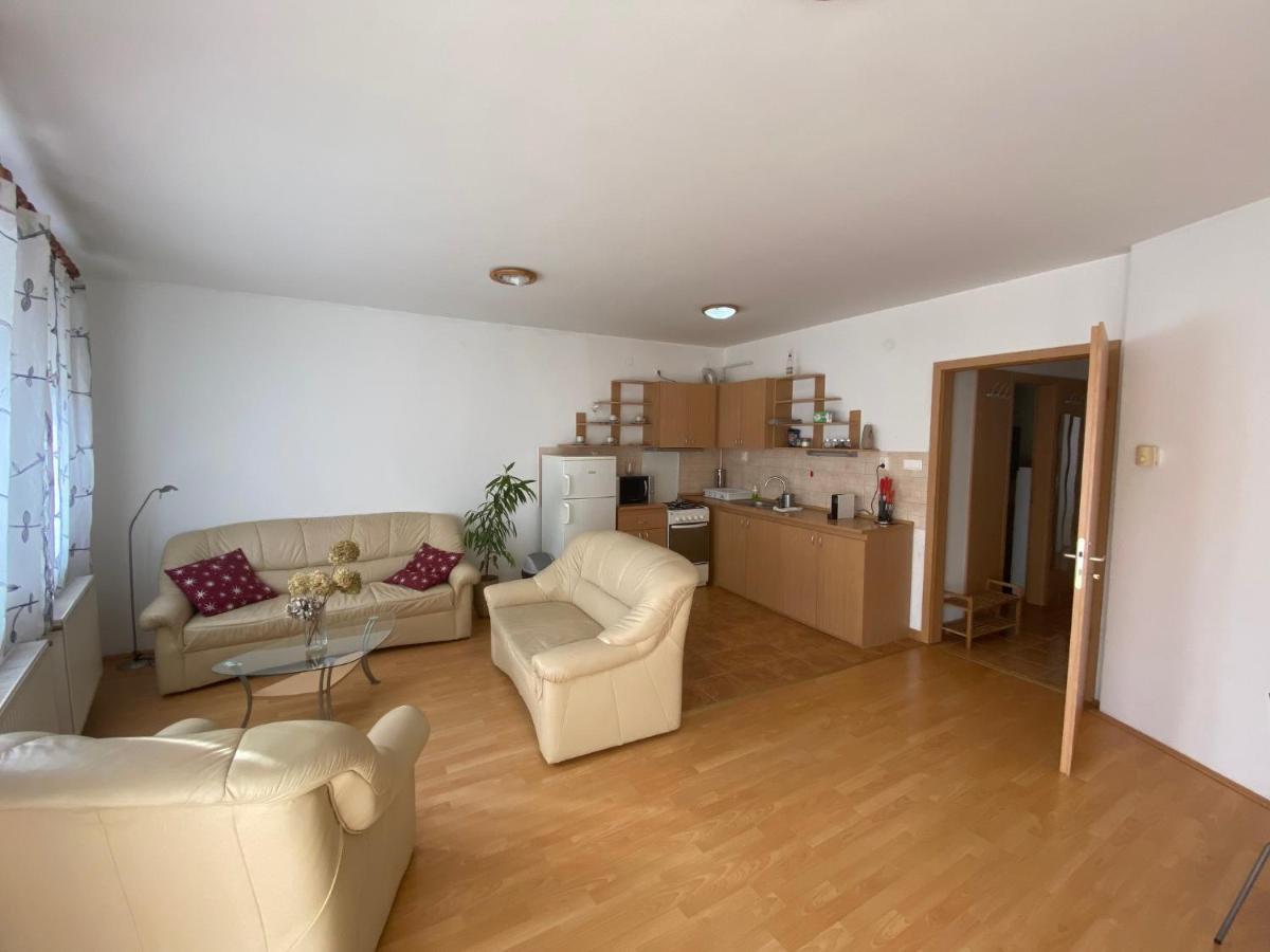Ihome Apartment 3.0 Pecs Bagian luar foto